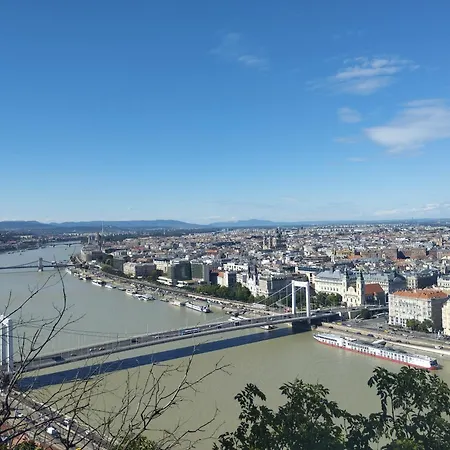 Homestay szállás Free Parking, Balcony, Near To Park Budapest