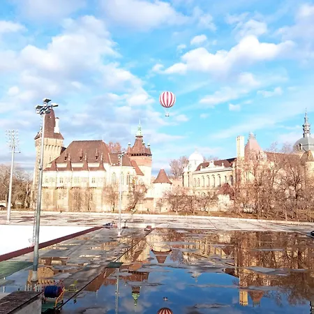 Ubytování v soukromí Free Parking, Balcony, Near To Park *