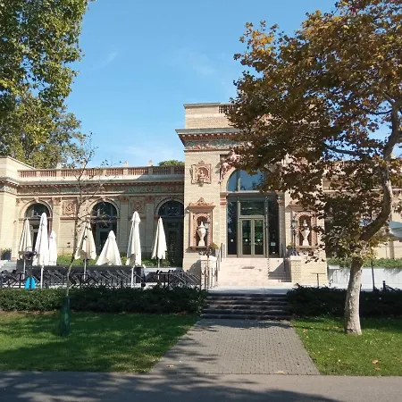 Free Parking, Balcony, Near To Park * Budapeszt
