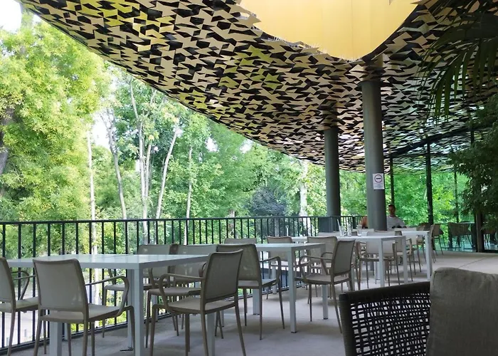 Free Parking, Balcony, Near To Park