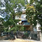 Free Parking, Balcony, Near To Park Homestay